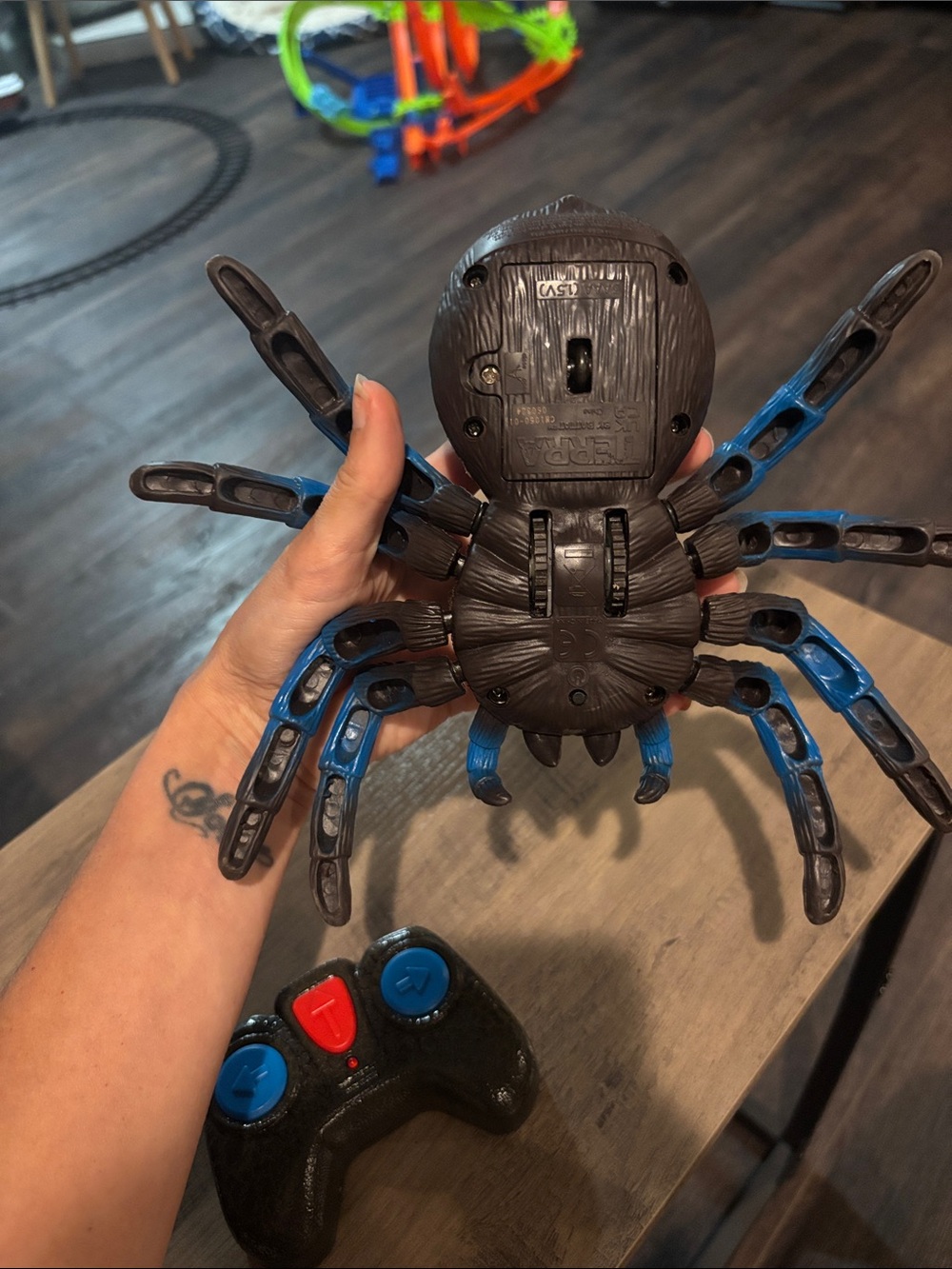 Remote Tarantula Spider - Picture 10 of 10